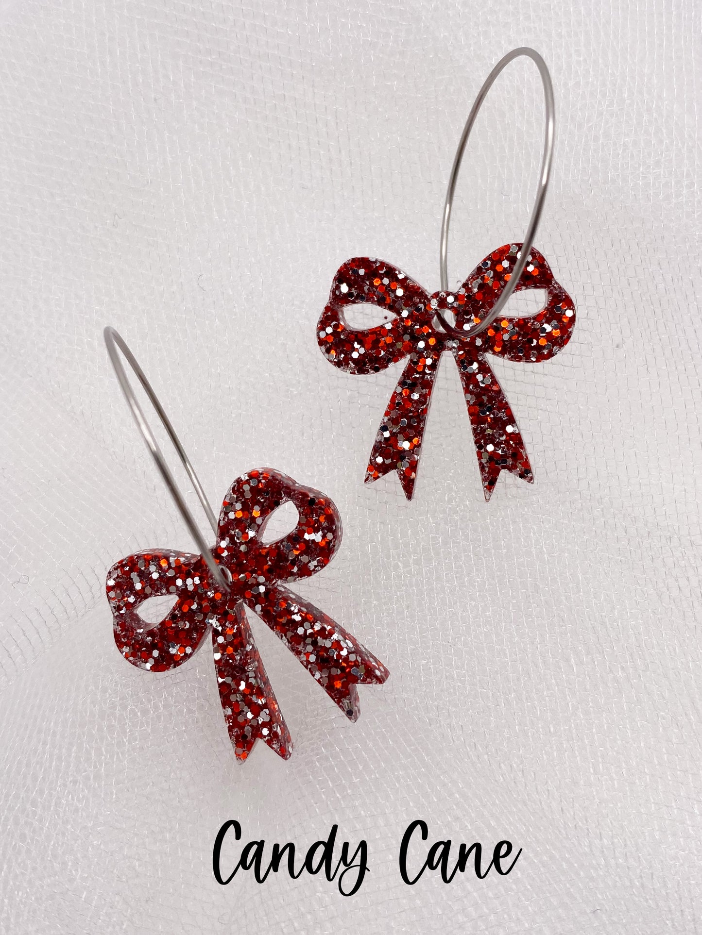 Fun holiday bow dangles